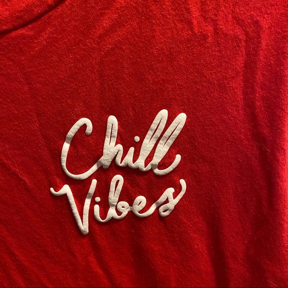 VS PINK Red Chill Vibes Boyfriend Tee - Picture 2 of 4
